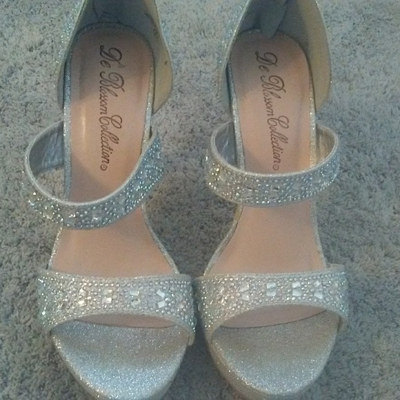 💰 FINAL PRICE!💰De Blossom Collection Heels - Picture 3 of 4